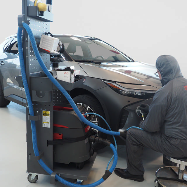 Perforierte Rückwand - Schleifwagen Klein