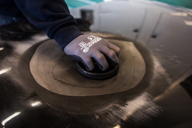 Guia de lijado en polvo - color negro 150 grs