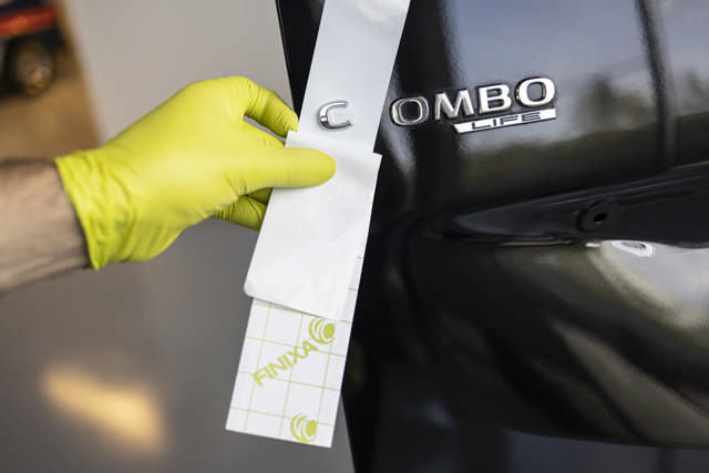 FOL 62 - Logo tape adhesivo de transferencia  5cm x 30cm - 10 udes.