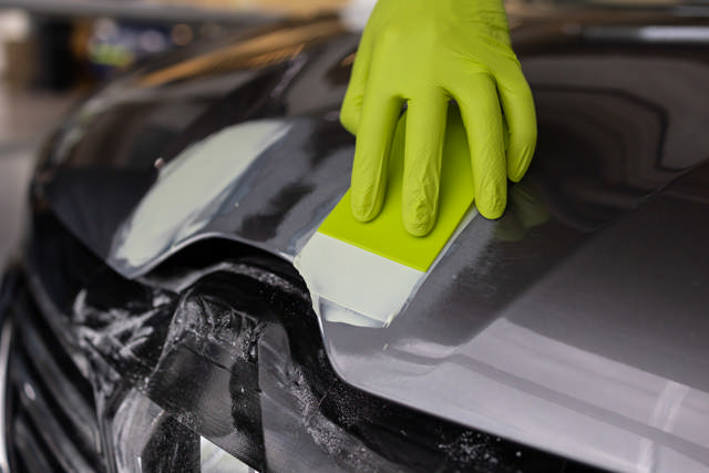 GAP 25 - Masilla de poliéster SELF LEVELLING 1kg + catalizador