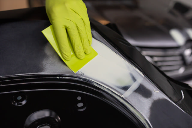 GAP 25 - Masilla de poliéster SELF LEVELLING 1kg + catalizador