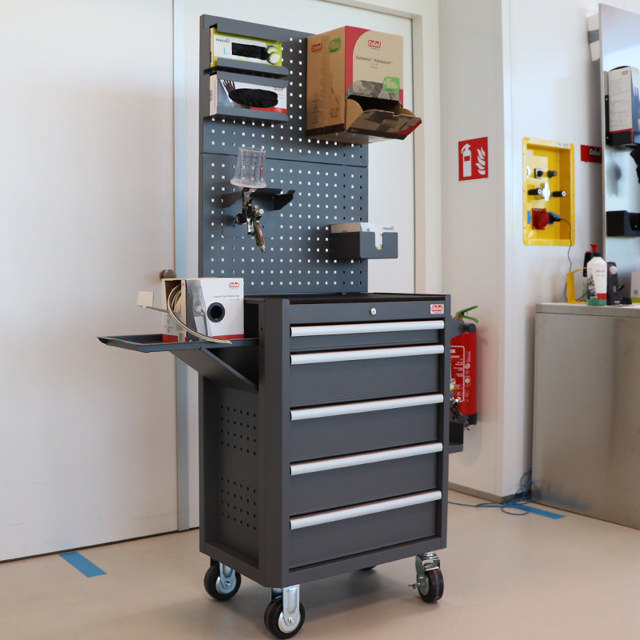 Perforierte Rückwand - Werkstattwagen