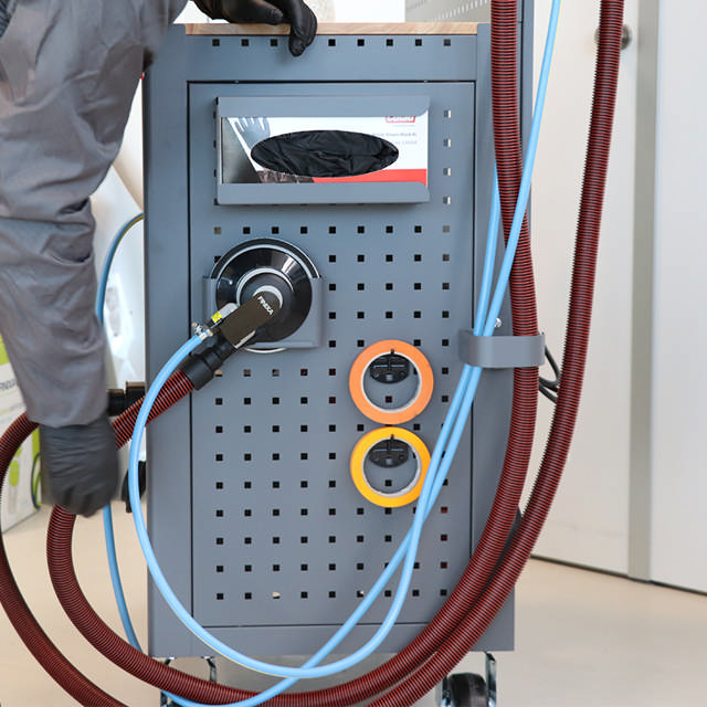 Perforierte Seitenwand - Schleifwagen groß