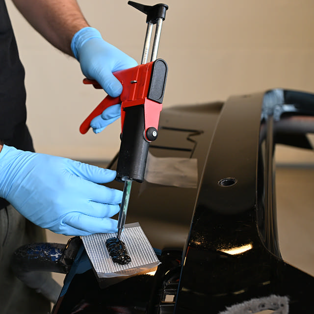 PLI 21 - Reparación plástico rápido (30 seg) Micro emisión