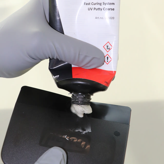 UV-Spachtelmasse Grob