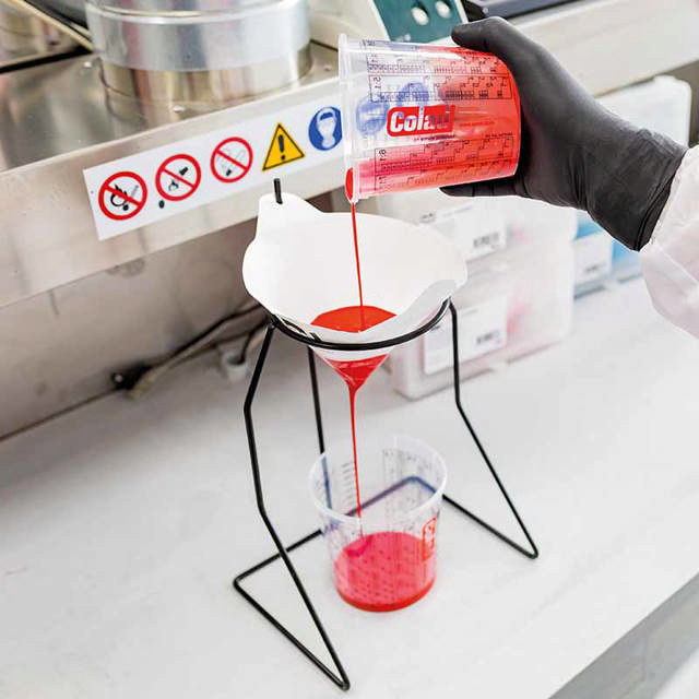 Mischbecher für Lackvorbereitung