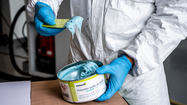 GAP 31 - Masilla de poliéster UL Azure 1kg +catalizador