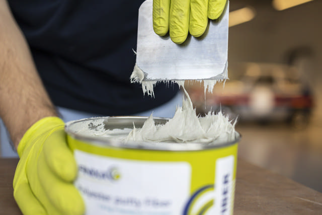 GAP 40 - Masilla poliéster FIBER 1,8kg + catalizador