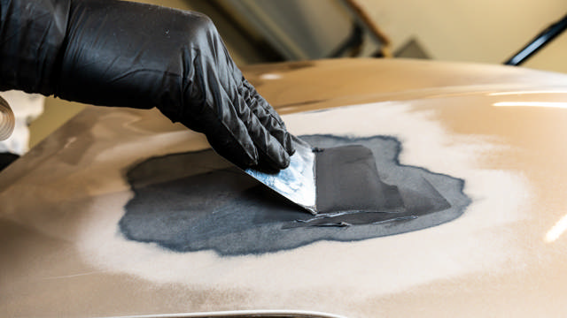 GAP 70 - Masilla de poliéster PLASTFILL 1kg + catalizador