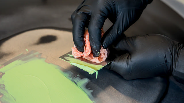 SCR 100 - Toallas de limpieza impregnadas - dispensador 100 udes.