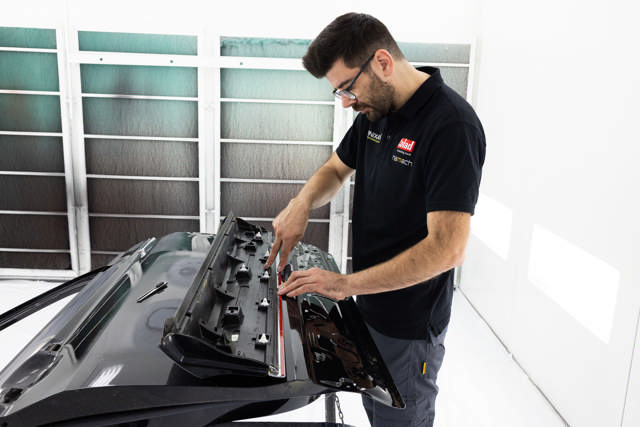 DZB 25 - Cinta de doble cara roja 25 mm x 10m